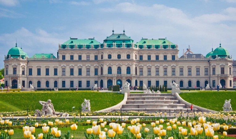event-image