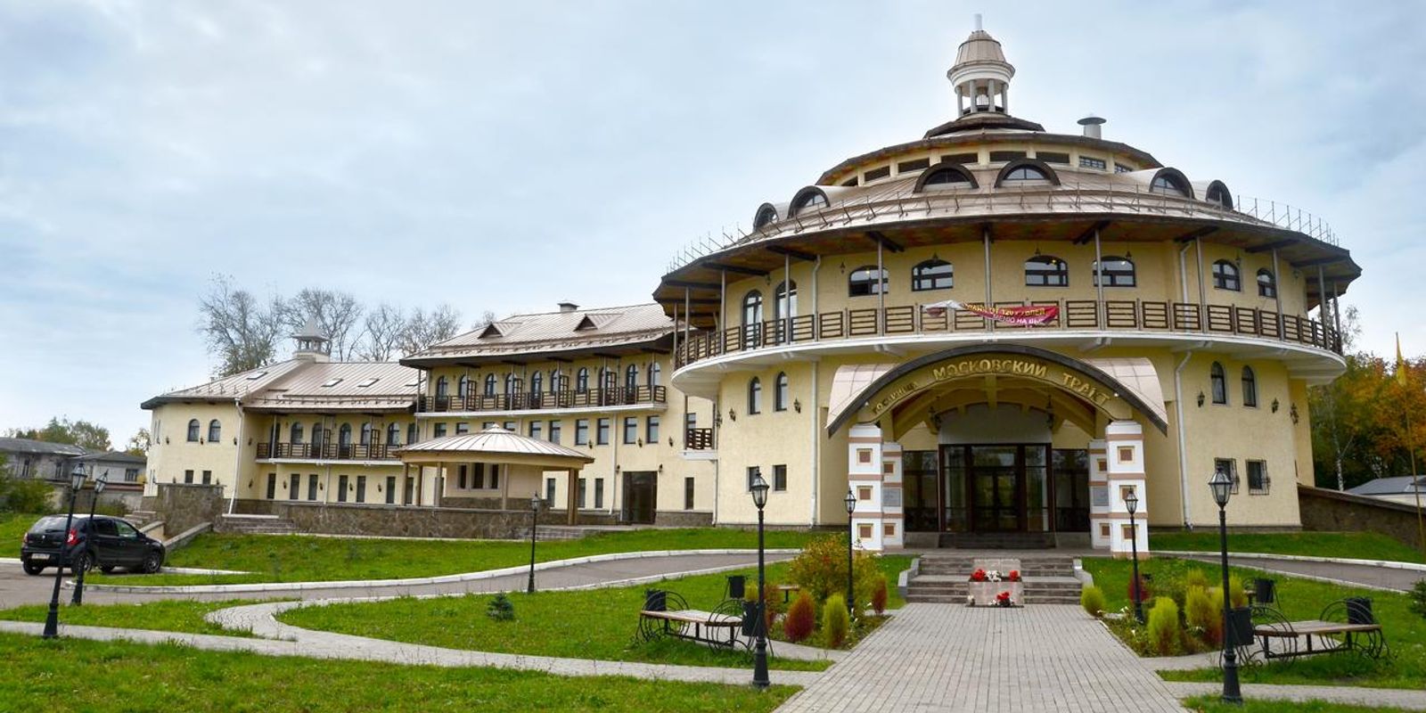 Московский тракт фото. Отель Московский тракт Ростов Великий. Азимут отель Ростов Великий. Азимут Ростов Великий. Гостиница Московский тракт в Ростове Великом.